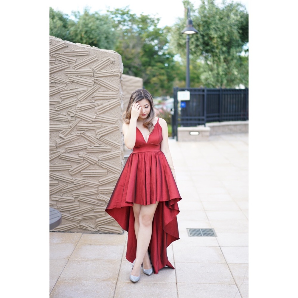 Red high-low promdress